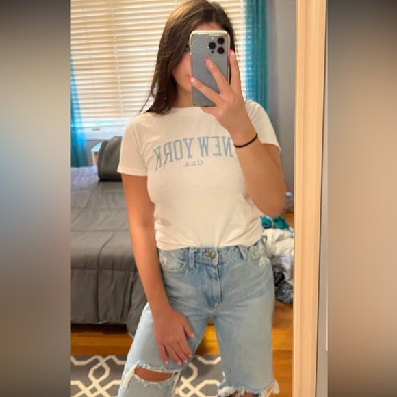 Brandy Melville New York T-Shirt - Picture 2 of 4